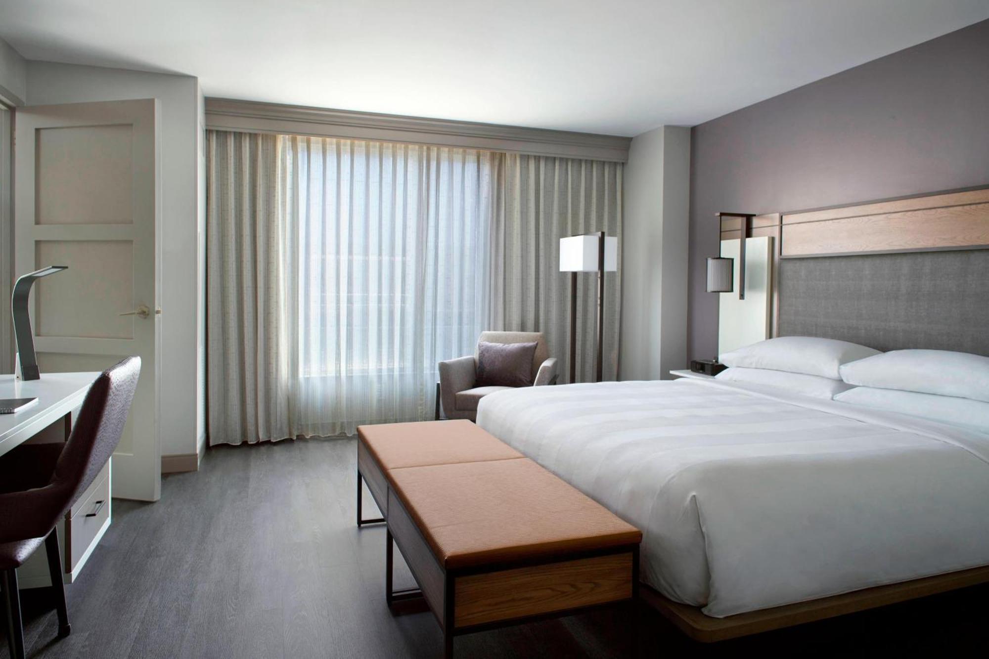 Marriott Center Hotel 3*