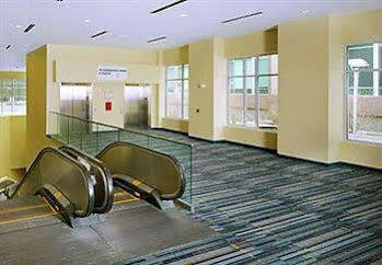 Hotel Marriott Center 3*